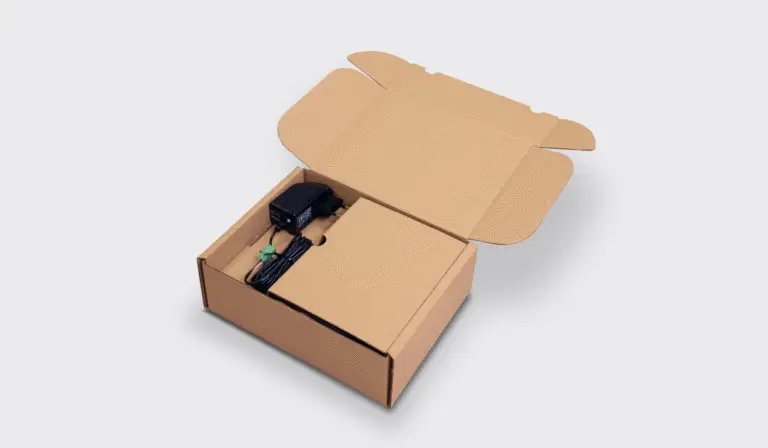 Balení elektroniky i s kabely